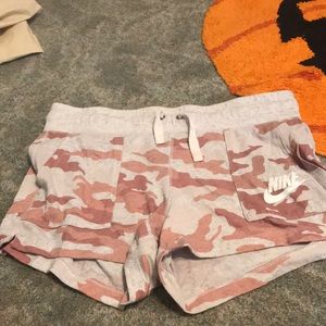 Nike cotton camo shorts